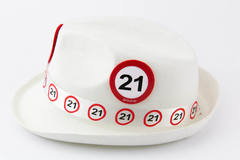Cappello Trilby Bianco Segnale Stradale 21 Anni 3
